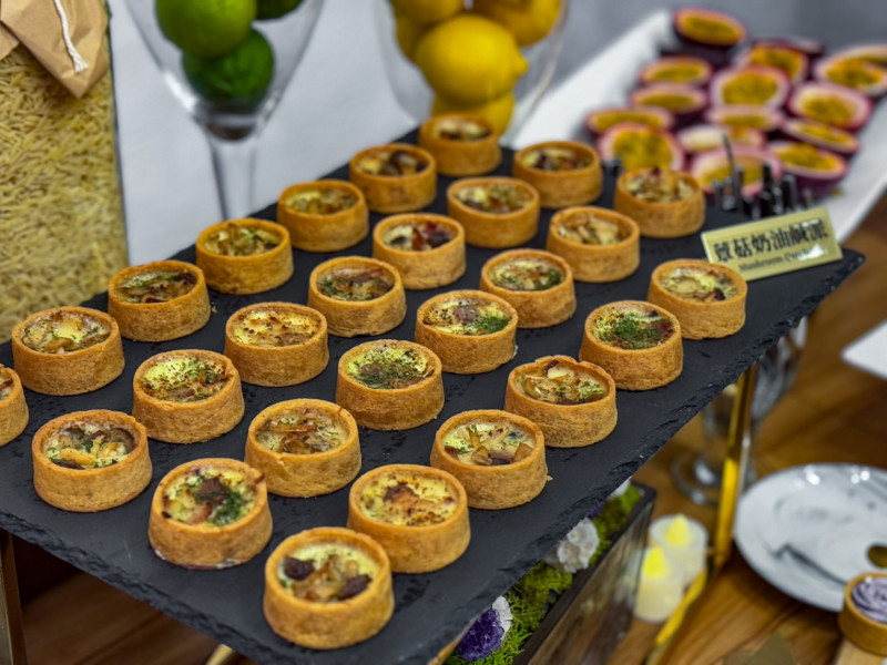 Mushroom and cream quiche